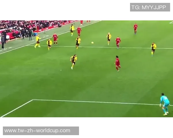 足球的魅力在于32块皮的完美结合与激情碰撞